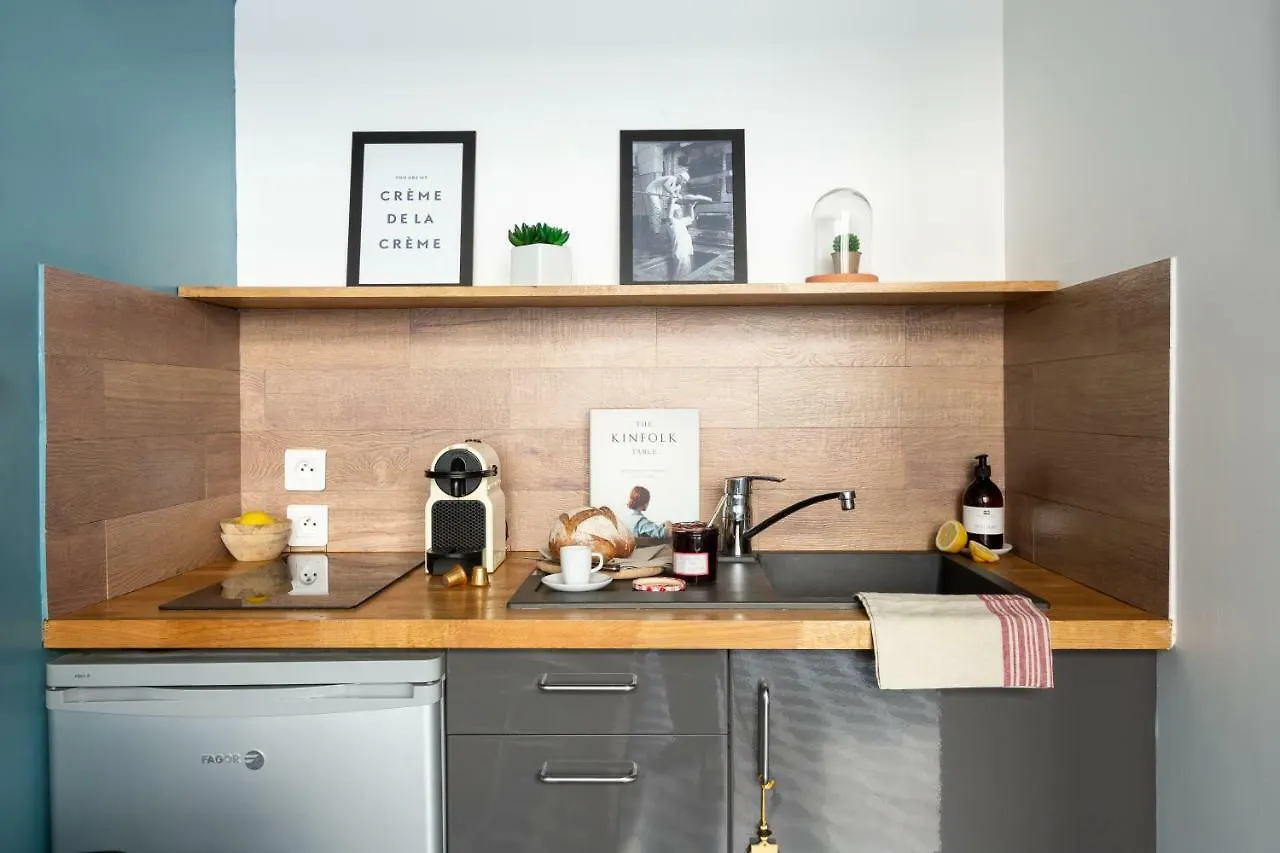 Artisan Lofts Near Marais * Paris